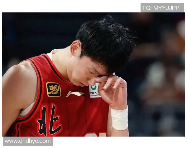 邹雨宸：从篮球新星到职业生涯的辉煌转折与成长之路